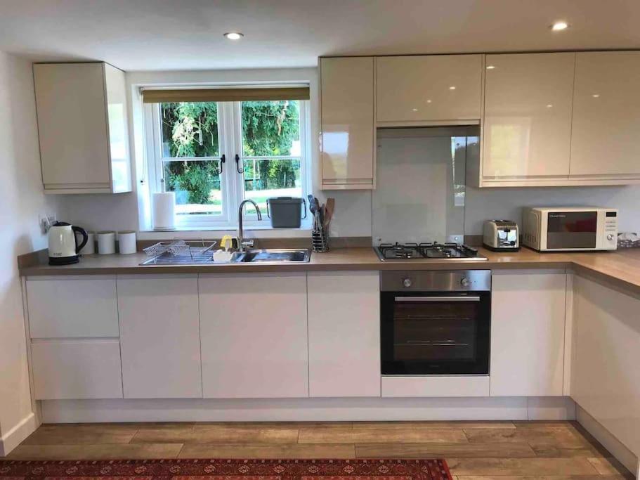 Lovely Kent Cottage With Rural Medway Views Tonbridge Bagian luar foto
