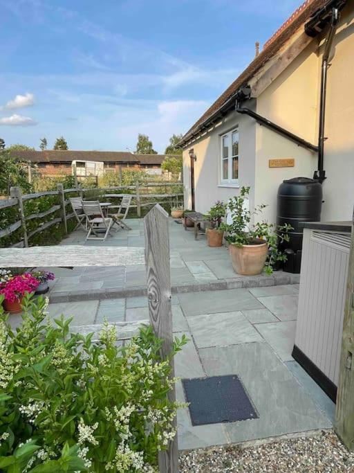 Lovely Kent Cottage With Rural Medway Views Tonbridge Bagian luar foto